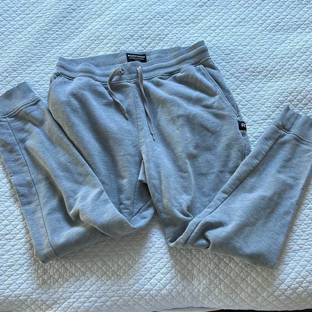 Richer Poorer Light Gray Men's Jogger Sweatpants